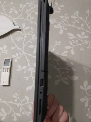 Portátil Lenovo V130-15IKV i5 8GB RAM