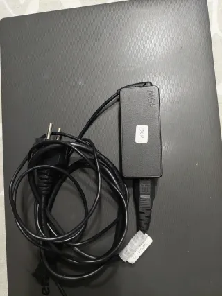 Portátil Lenovo V130-15IKV i5 8GB RAM