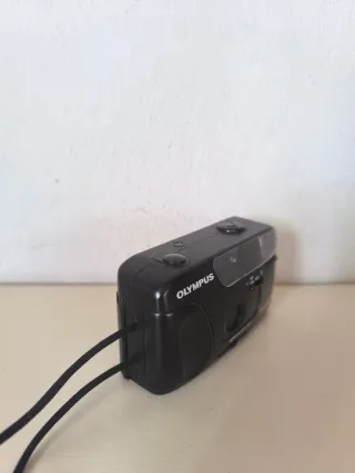 Olympus Shoot & Go Cámara Analógica Negra