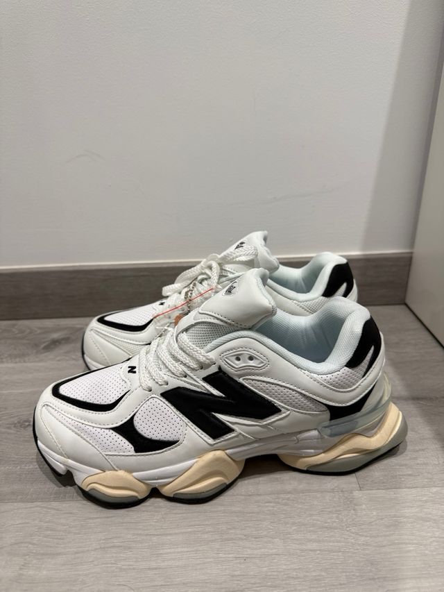 New Balance 9060 Negro Blanco