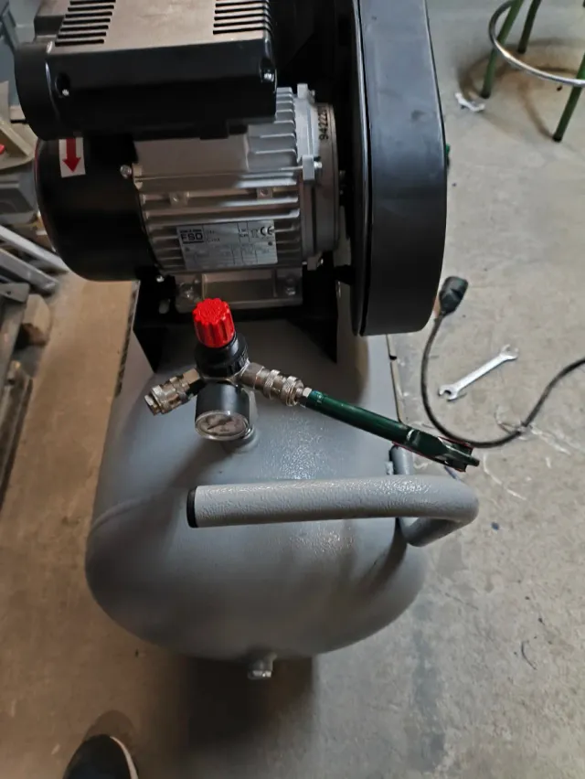 Compresor Uniair 100 L