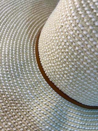 Gorro de playa de paja