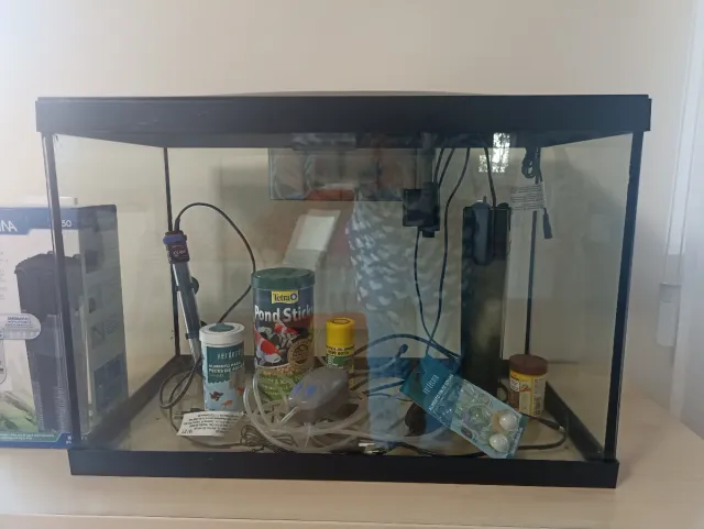 Acuario 70L con 2 bombas y compresor
