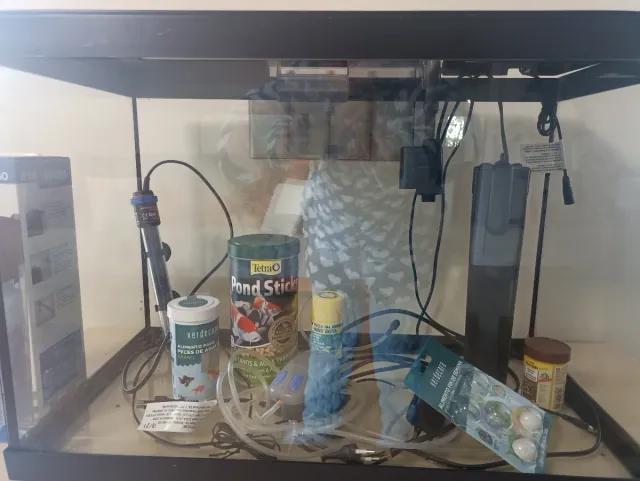 Acuario 70L con 2 bombas y compresor