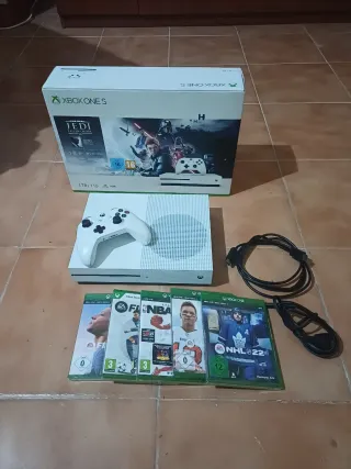 Xbox One S 1TB + 5 nuovi giochi
