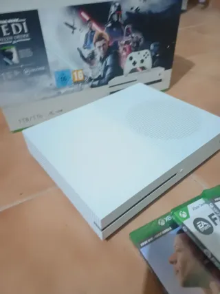 Xbox One S 1TB + 5 nuovi giochi