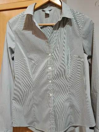 Camisa H&M Mujer Talla L Gris Rayas