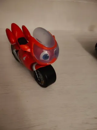 Moto Ricky Zoom con luz y sonido