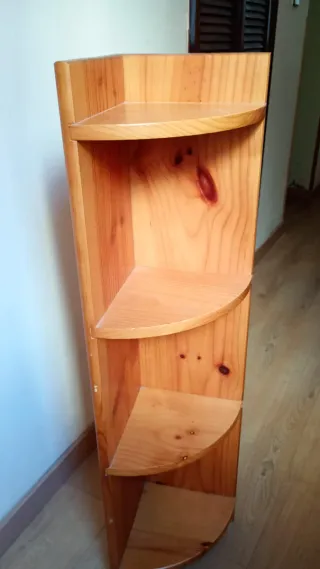 Mueble de almacenaje de madera