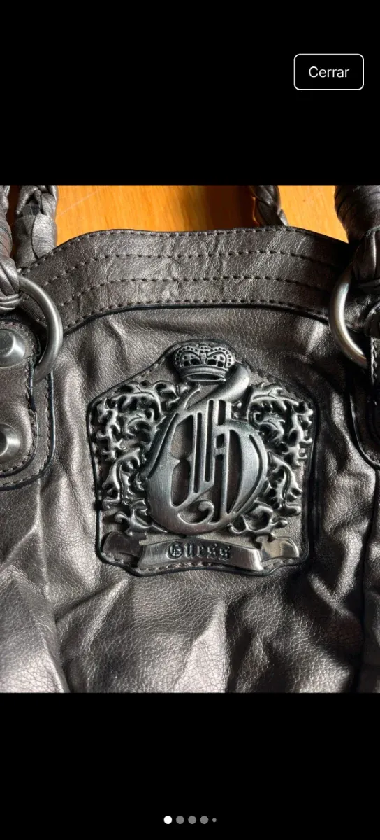 Bolso Guess vintage tachuelas