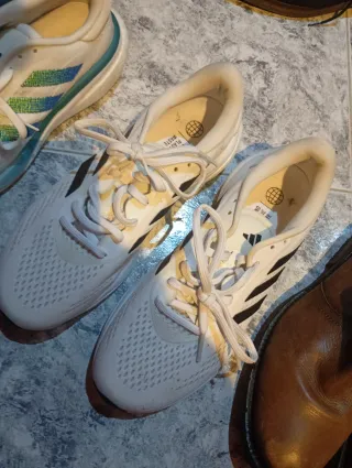 Lote Zapatos Adidas Hombre y botas piel