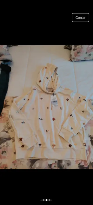 Sudadera Scotch & Soda con etiqueta