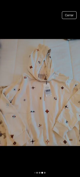 Sudadera Scotch & Soda con etiqueta