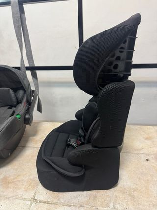 Silla de coche para niños cómoda y segura