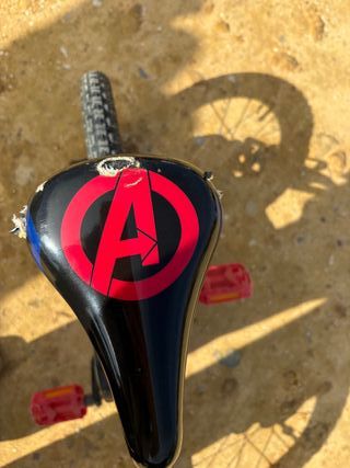 Bicicleta infantil Avengers