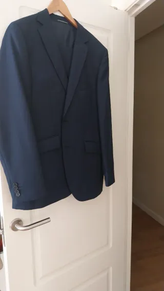 Traje azul marino, una puesta talla 52
