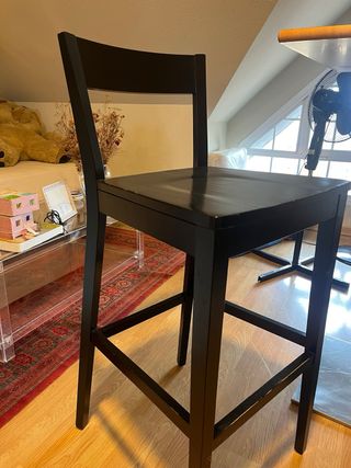 Tavolo alto da bar e 3 sgabelli