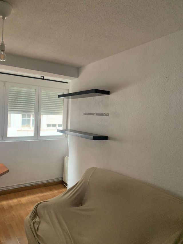 3 Estanterías Negras