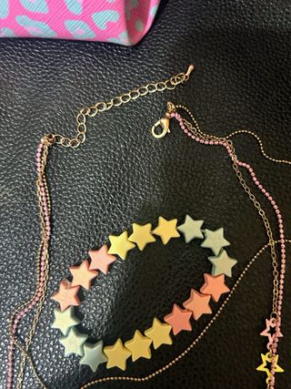 Vendo SUPER CONJUNTO de collar pulsera y estuche