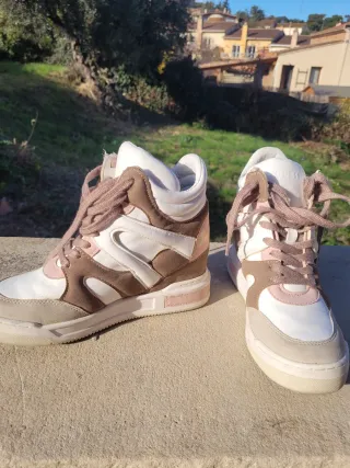 Botines Guess Mujer Beige/Marrón/Rosa/Blanco