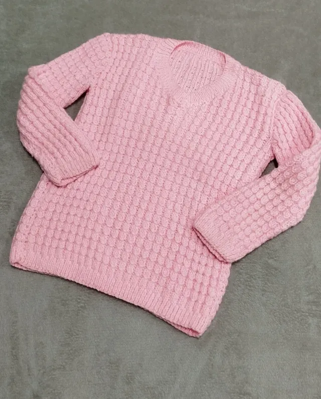 Lote 4 jerséis y una chaqueta de regalo.