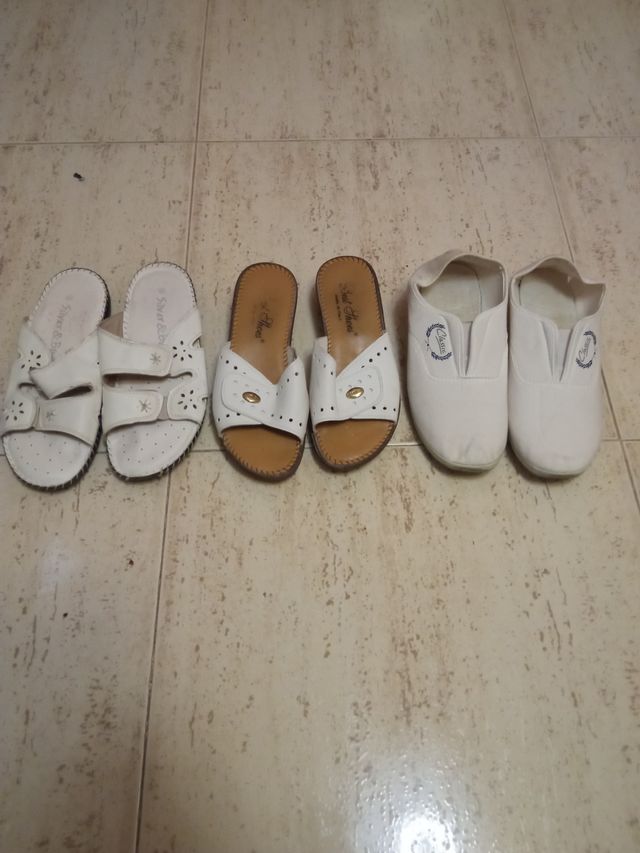 Sandalias y calzado andar por casa