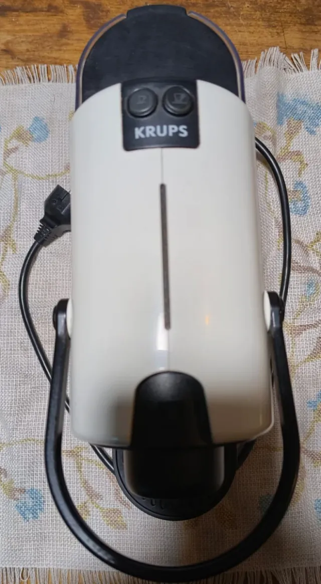 Cafetera Nespresso Krups Inissia Blanca