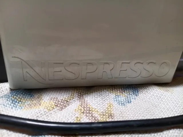 Cafetera Nespresso Krups Inissia Blanca