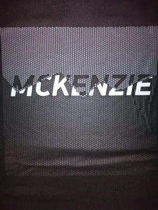 Camiseta McKenzie Negra Talla M
