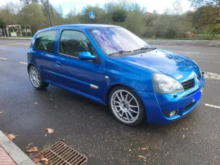 Renault Clio 2004