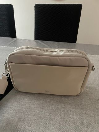 Bolso Parfois Nylon Beige y Negro