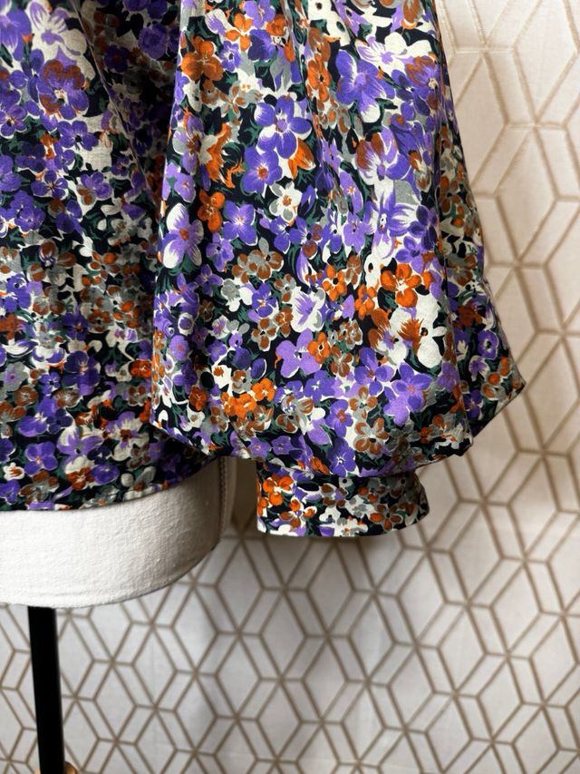 Blusa floral mangas farol