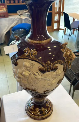 Jarrón estilo Imperio Cerámica granate y Dorado