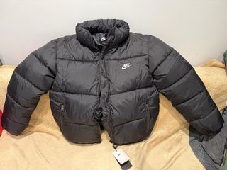 Chaqueta Nike Negra Acolchada plumas talla M