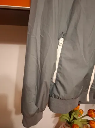 Chaqueta cortavientos Nike Windrunner Talla S