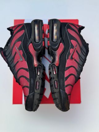 Zapatillas Nike TN Rojas y Negras