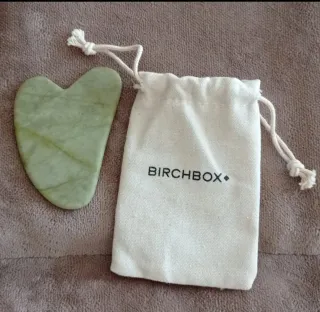 PIEDRA GUA SHA + NECESER + DIADEMA + REGALO