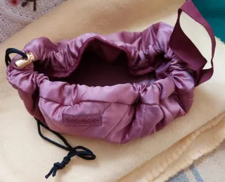 PIEDRA GUA SHA + NECESER + DIADEMA + REGALO