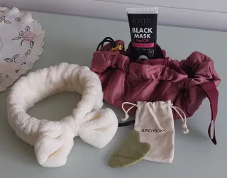 PIEDRA GUA SHA + NECESER + DIADEMA + REGALO