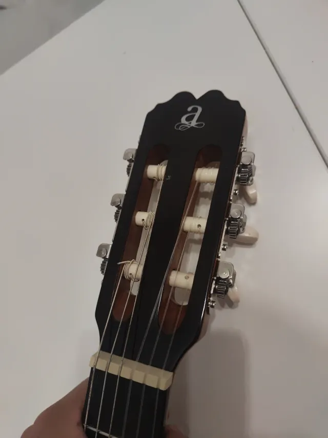 Chitarra Classica Admira 1/2