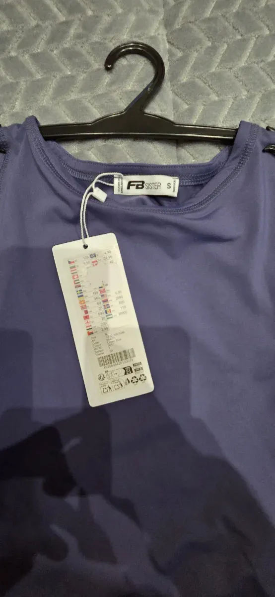 Camiseta corta morada talla S