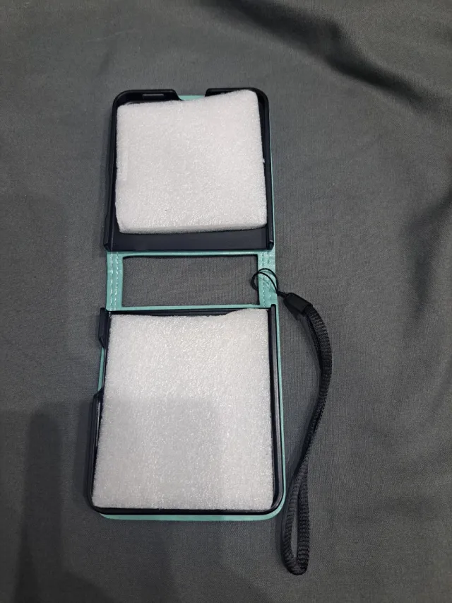 Funda Samsung Z Piel Flores y Mariposas