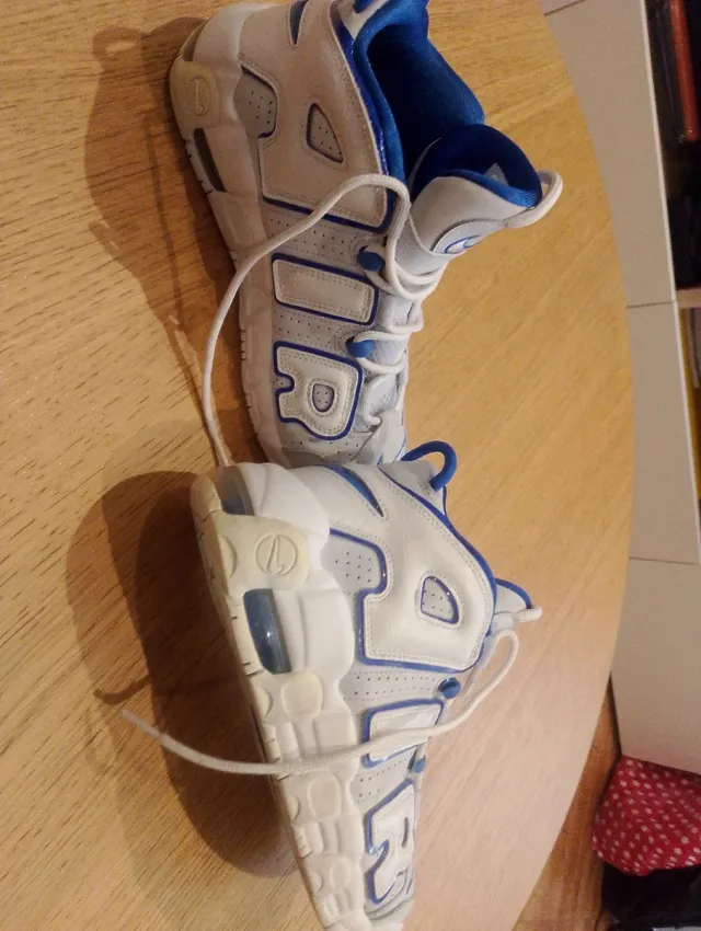 Zapatillas Nike Air More Uptempo Blancas y Azules