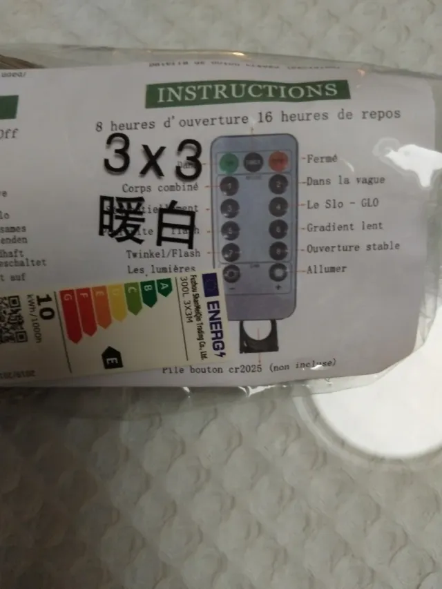 Cortinas de luces LED color blanco cálido.