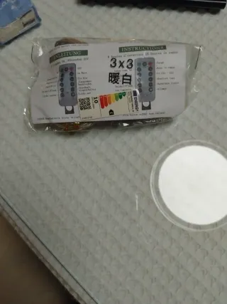 Cortinas de luces LED color blanco cálido.