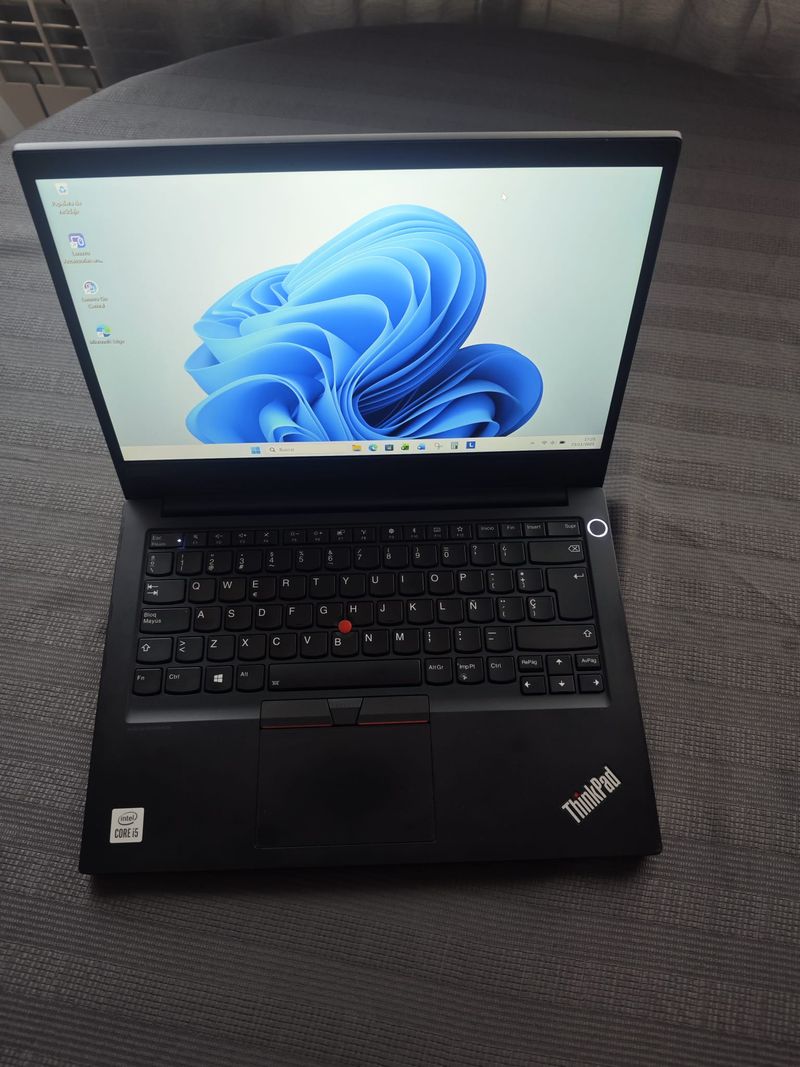 Lenovo ThinkPad E14 Negro afbeelding 3