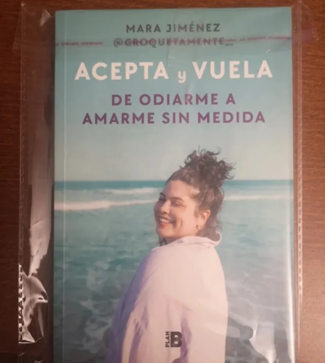 Libro "Acepta y Vuela". Mara Jiménez