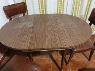 Mesa redonda extensible vintage  + 3 sillas
