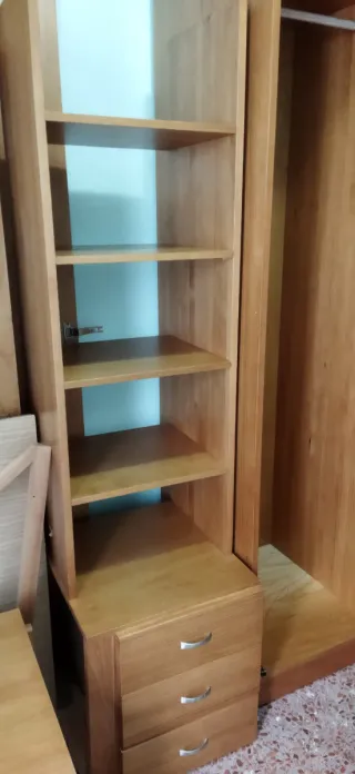 Dormitorios juvenilde madera..