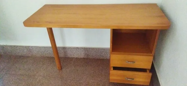 Dormitorios juvenilde madera..